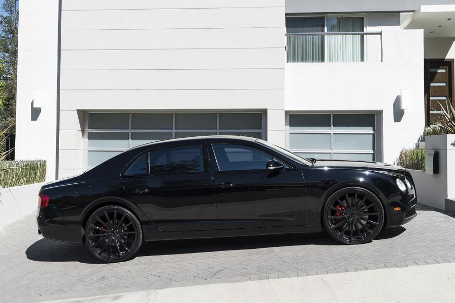  Bentley Flying Spur on Forgiato Wheels (F2.15-M) 2016 года  (фото 5 из 11)